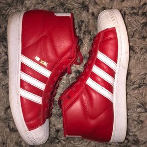Adidas Pro model skate/casual shoe